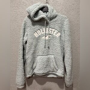 Hollister Women's Cozy Gray Sherpa Hoodie
